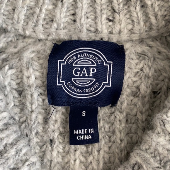 Gap | 2022 Donegal Chunky Rib Knit Wool Blend Crewneck Sweater Light Gray (S) - Picture 5 of 16